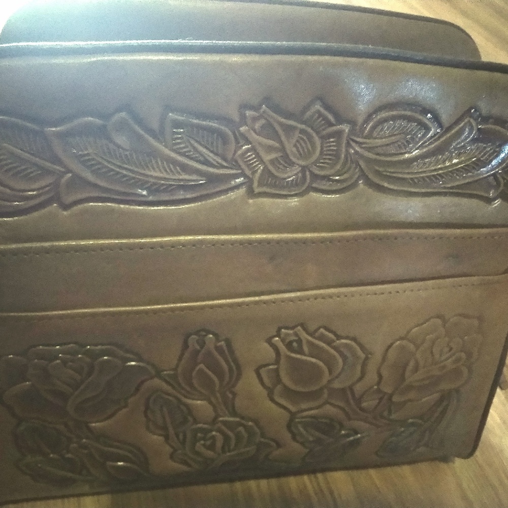 Vintage Mexican Hand Tooled Leather Purse